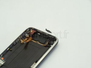 Changement de la coque arrière sur un iPhone 3GS - LEVIER EXTRACTEUR TIROIR CARTE SIM IPHONE
