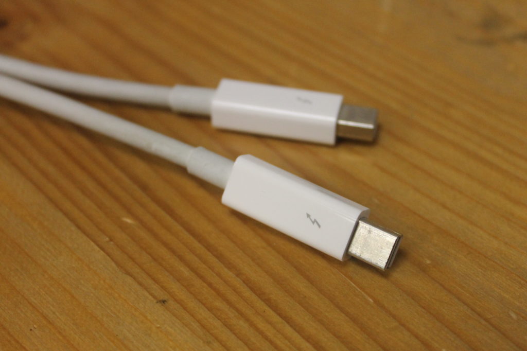 connect usb to thunderbolt macbook pro 2012